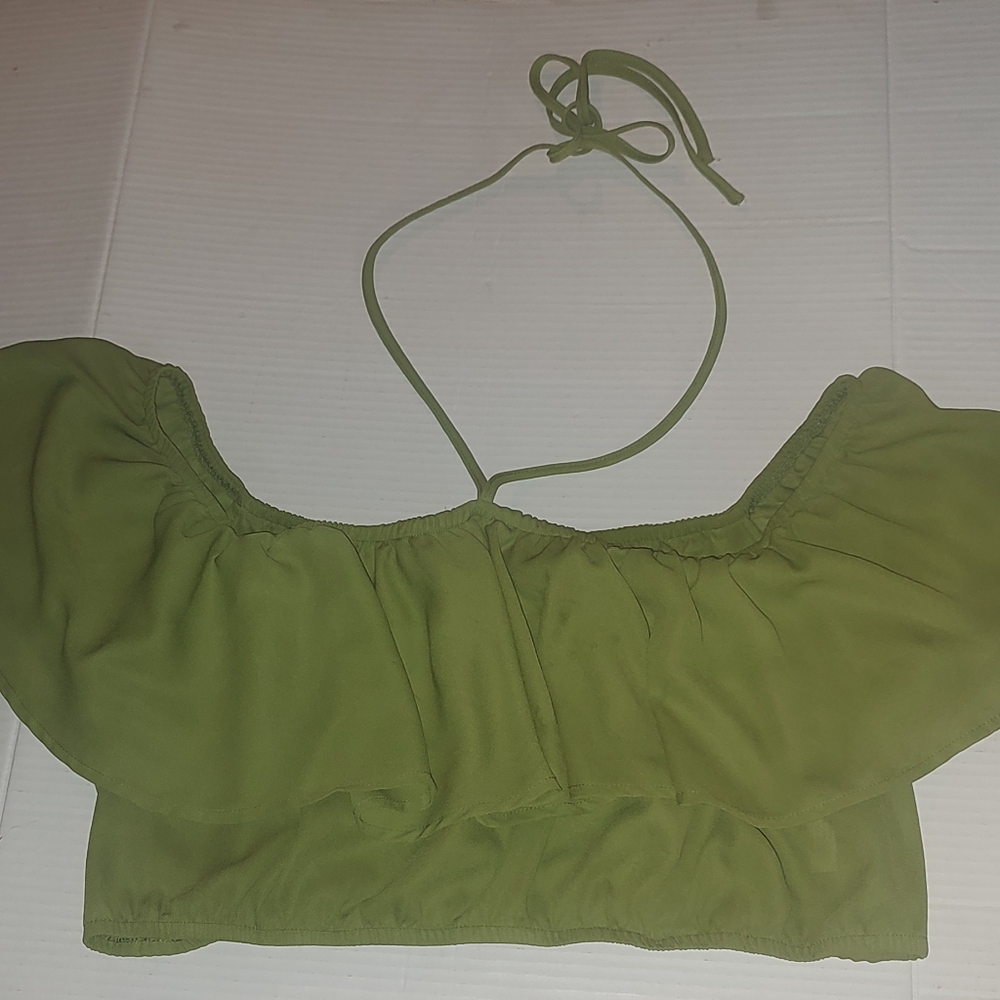 SHEIN Green Ruffled Tie Front/Neck Crop Top